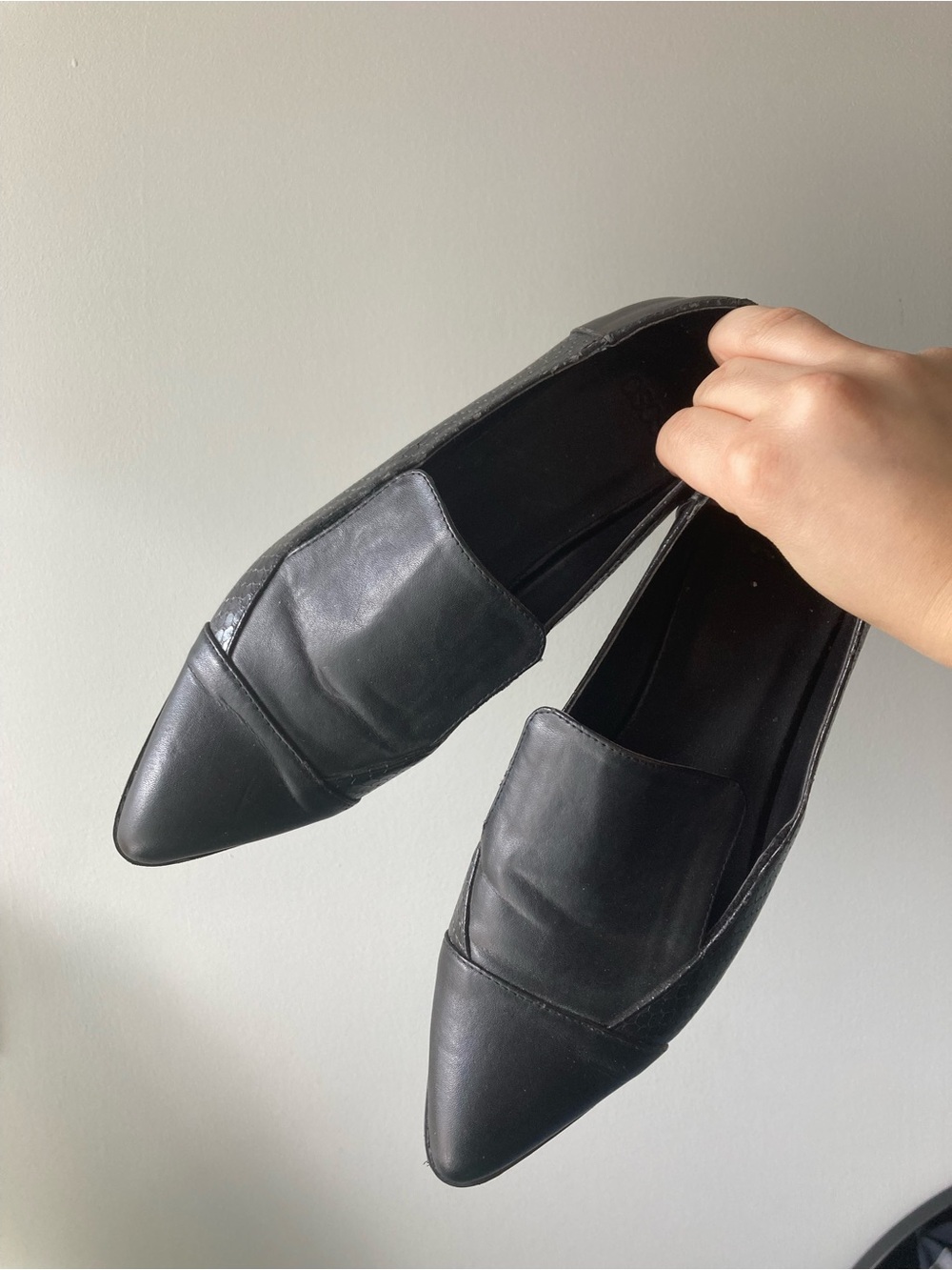 Classic Black Pointed Toe Men’s Slip-On Loafers